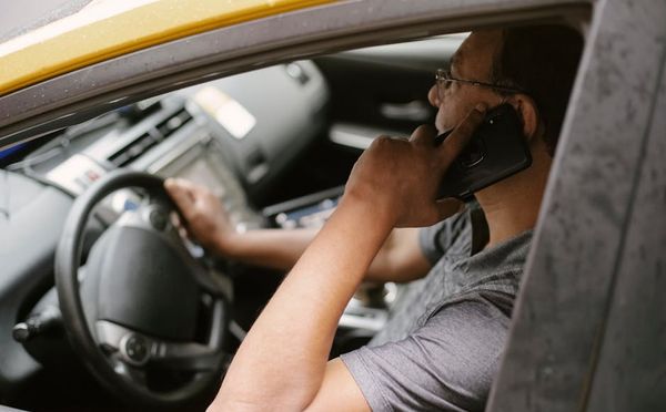 Tim Samuel באתר PEXELS מומחה הסעות מעלה אדומים: נהוג שלך לכל היעדים